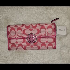 Coach Monogram Signature Pink Wallet. NWT